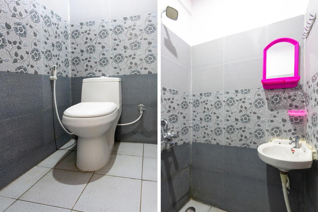 Spot On 45103 Galaxy Grand Hotell Narasimharaja Puram Exteriör bild